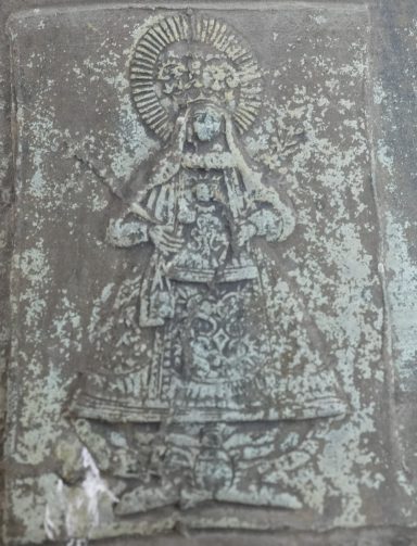 Detall de l'antiga campana. Avui en dia al campanar de Ntra. Senyora dels Àngels